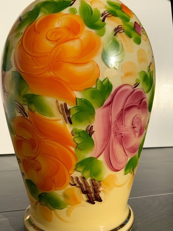 Image 1 of Grande vaso in opalino di uranio, decoro floreale Art Nouveau. Boemia