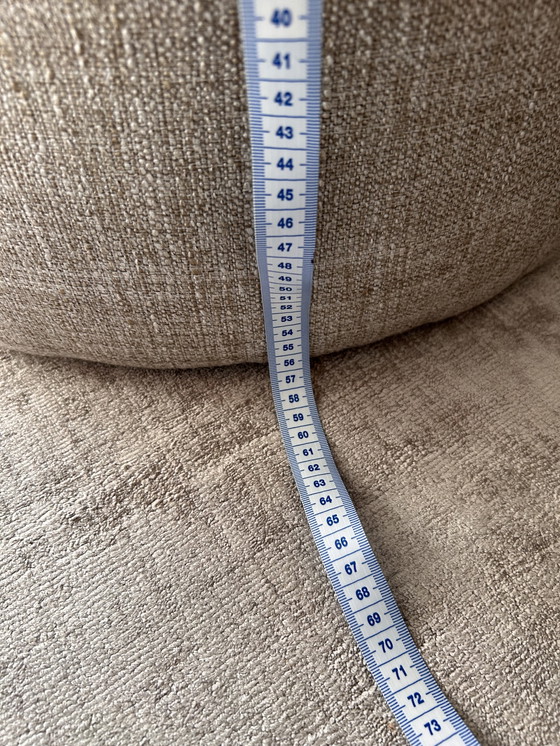 Image 1 of Mesa-puf hecha a mano NUEVA cubierta con hermosa tela