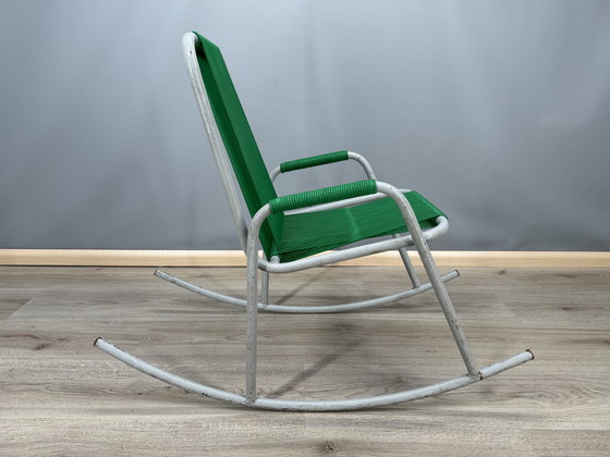 Image 1 of Sedia a dondolo vintage con corda verde