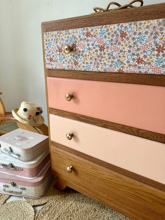 Commode vintage restaurée, bois & rose beige poudrés – Wood (photo 10 of 11)