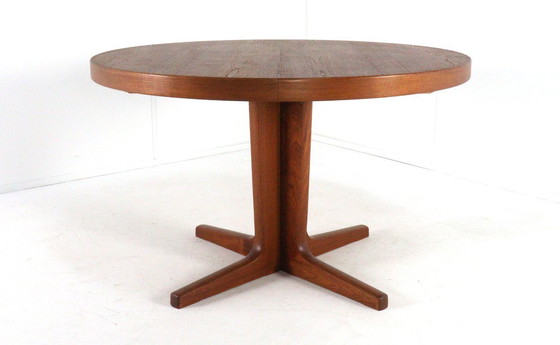 Image 1 of Round 2x extendable Danish design dining table vintage