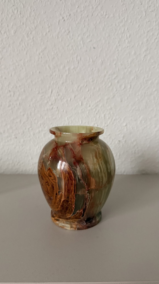 Image 1 of Onyxvase