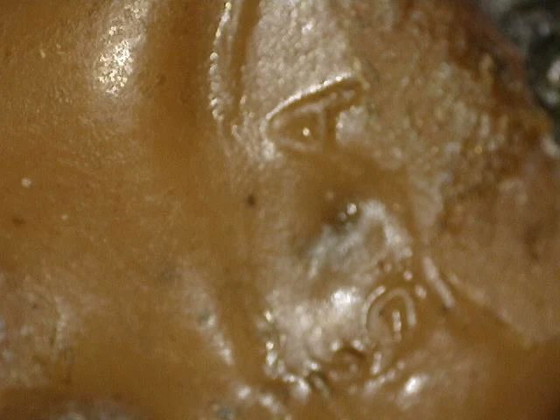Buda chino sentado con rastros de dorado y marca de laca estampada, lote 190 – Esculturas, Bronze (photo 12 of 15)