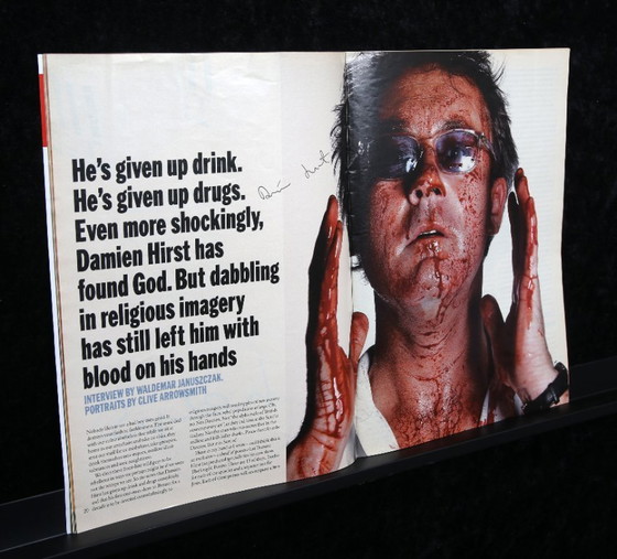 Image 1 of Hirst, Damien - The Sunday Times magazine - 24 agosto 2003 - 2 volte autografato