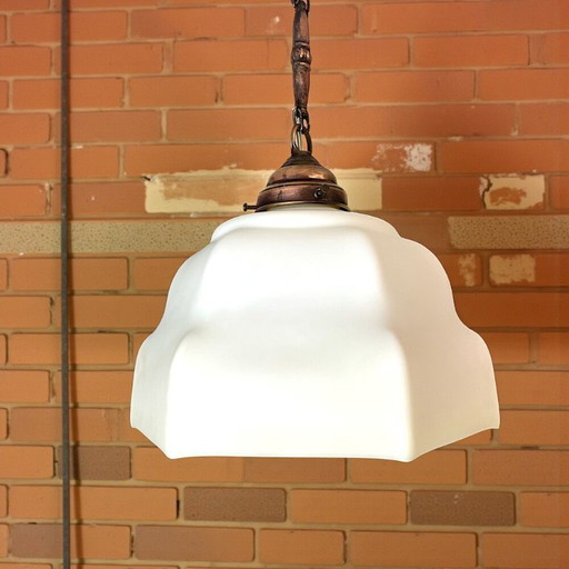 Art Deco hanglamp van wit opaalglas, jaren 1940