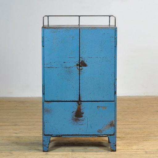Armario industrial de cuatro cajones de la década de 1970