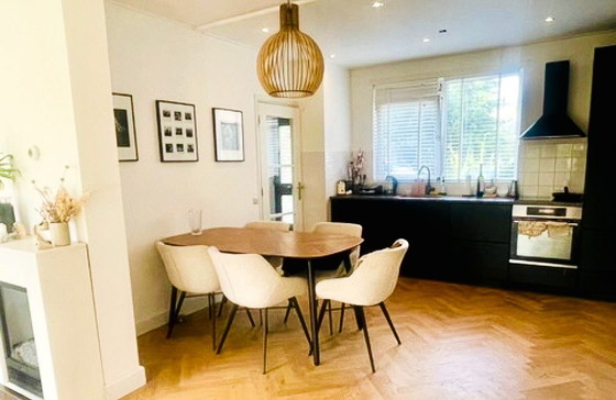 Image 1 of Dutchbone Clover Danish oval