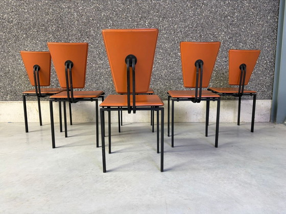 Set van 6 postmoderne leren eetkamerstoelen, jaren 70 – Leather, Metal (photo 4 of 7)