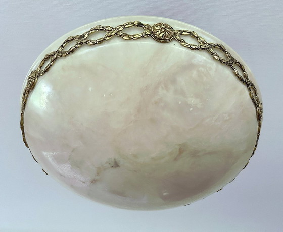 Image 1 of Lampada a sospensione in alabastro e bronzo in stile Art Déco francese