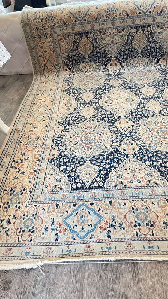 Image 1 of Tapis persan Nain en soie avec certificat