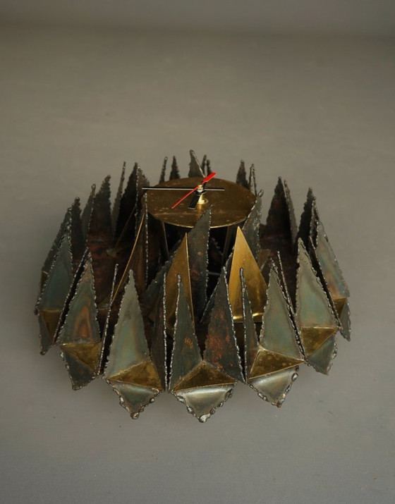 Image 1 of Brutalistische metalen wandklok van A. Becht, 1986