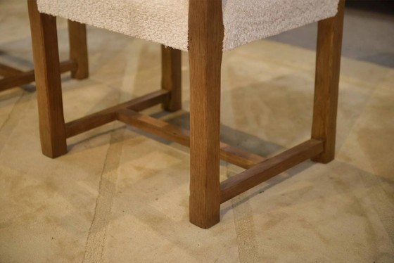 Pair of brutalist armchairs in oak and cream boucle 1950s, White (photo 5 of 14)