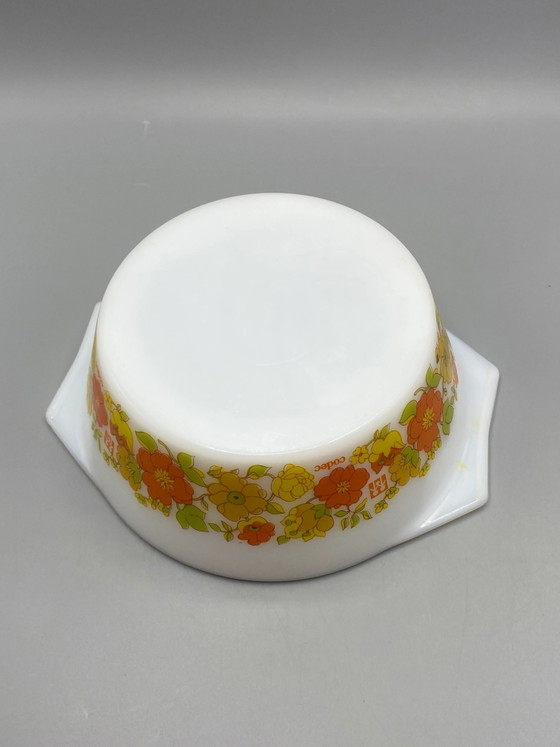 Kleine Arcopal ovenschaal voor Codec, met bloemenpatroon, jaren 70. – Glazen & Karaffen, Retro (photo 5 of 7)