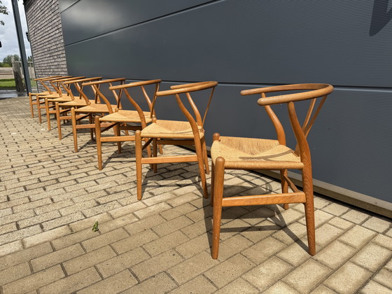 Image 1 of 8 sillas Wishbone CH24 de roble de Hans J. Wegner, Carl Hansen & Son