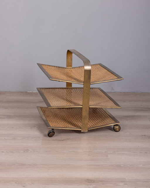 VINTAGE 1960s MAGAZINE RACK IN BRASS AND VIENNA STRAW, ITALIAN DESIGN