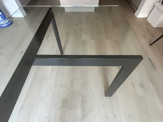 Minimalistisch Design Eettafel Met Glazen Blad – Glass, Metal (photo 5 of 7)
