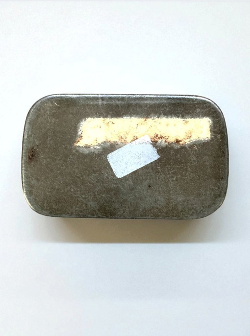 Original Menthotem tin box from the 1940s