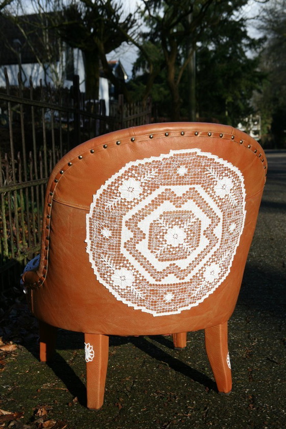 Image 1 of Leather classic bombed armchair with hook and lace work