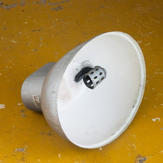 Vintage industriële plafondlamp van ijzer, Polen, 1960 – Hanglampen, Iron (photo 6 of 6)