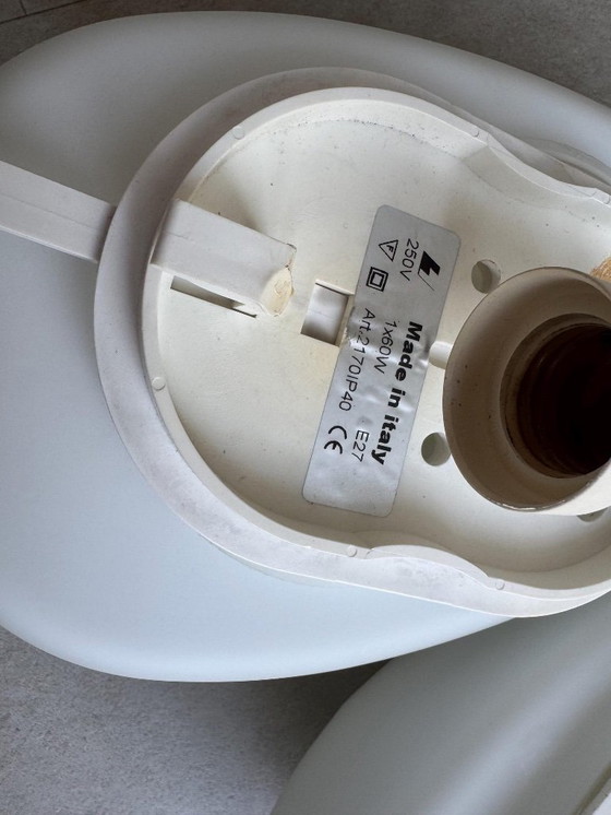 Image 1 of Set di 2 lampade da soffitto/parete in vetro bianco vintage