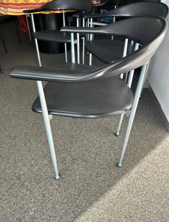 Set van 6 Fasem P40 eetkamer stoelen met rubberen zitting en metalen poten, opknappers – Eetkamerstoelen (photo 5 of 7)