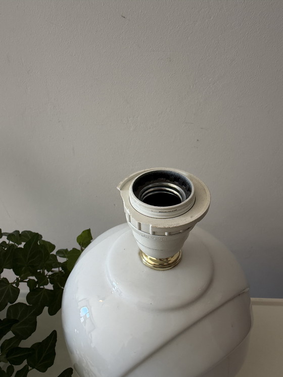 Image 1 of Lampada vintage in ceramica bianca degli anni '80