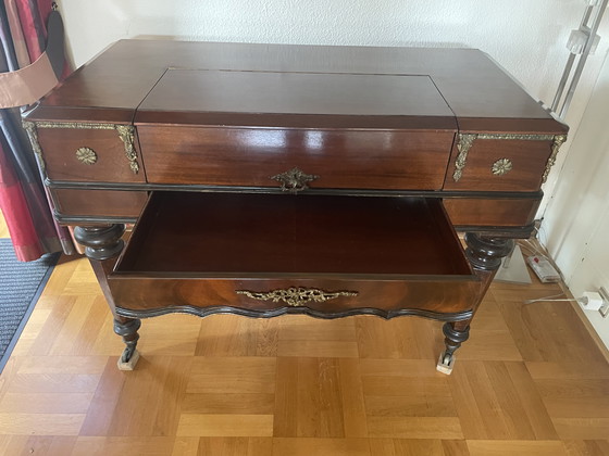 Image 1 of Petit bureau anglais