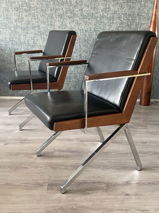 2x Gelderse loungestoelen door Rob Parry
