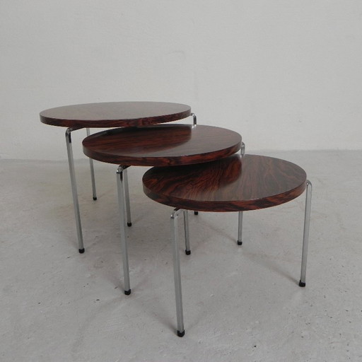 Juego de 3 mesas auxiliares apilables Vaza Roden, década de 1960.