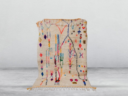 Handmade Moroccan decorated rug 250cm x 150cm