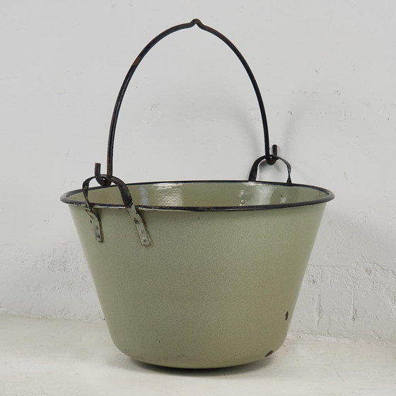 Caldero antiguo esmaltado verde (c.1920) – Objetos decorativos, Metal, Rustic (photo 4 of 9)