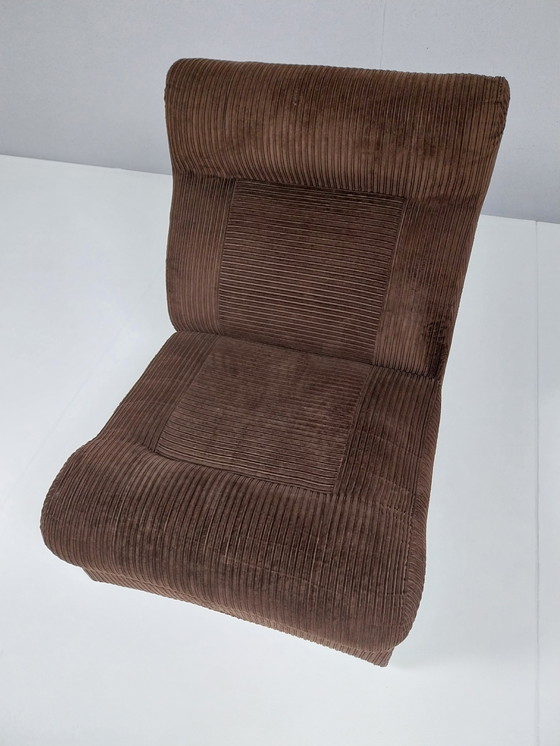 Image 1 of Poltrona vintage in tessuto a coste marrone, anni '70