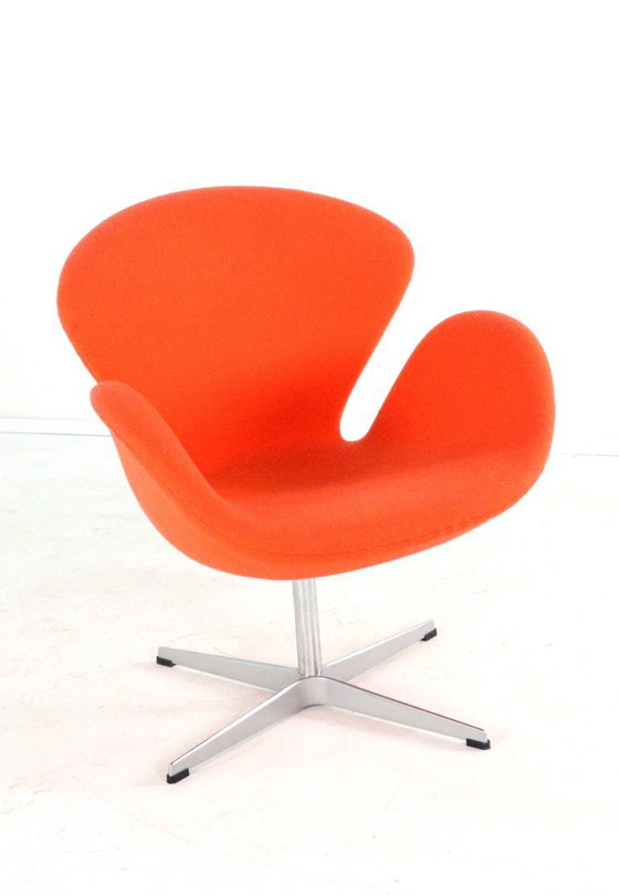 Image 1 of Fauteuil Imitation Swan Arne Jacobsen vintage