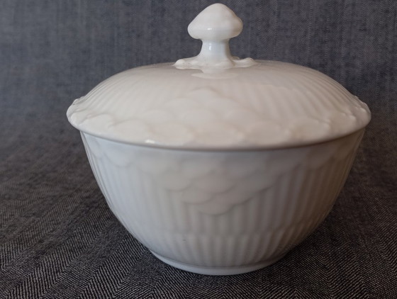 Zuccheriera con coperchio e Lattiera Royal Copenhagen 'White Fluted Half Lace' – Stoviglie, Porcellana (photo 4 of 22)