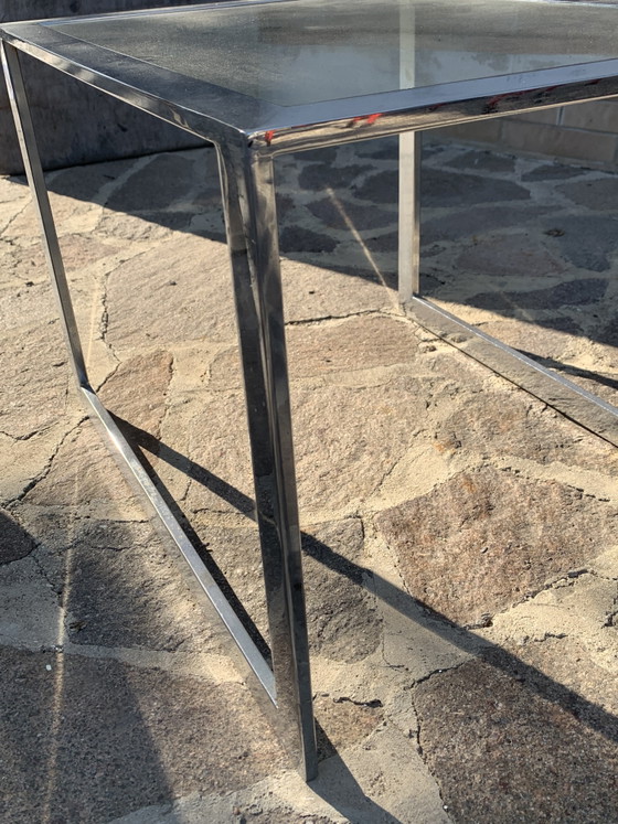 Pair of 1970s Polished Chrome and Glass Coffee Tables - Minimalist Design – Metal (photo 8 of 13)