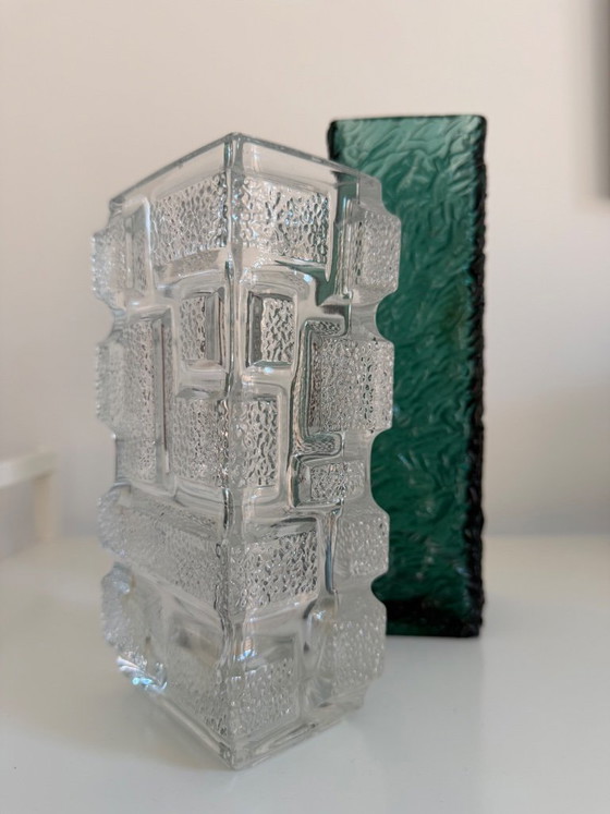 Mid Century Scandinavian Brutalist Vase – Glass (photo 7 of 7)