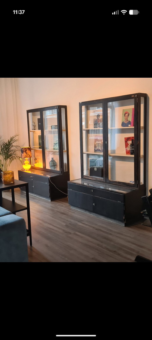 Vetrine vintage provenienti dalla Repubblica Ceca