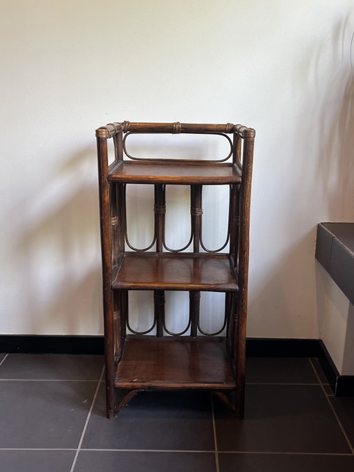 Vintage Rotan / Bamboe Plantentafel / Vakkenkastje BOHO Style – nachtkastjes, Bamboo (photo 2 of 7)