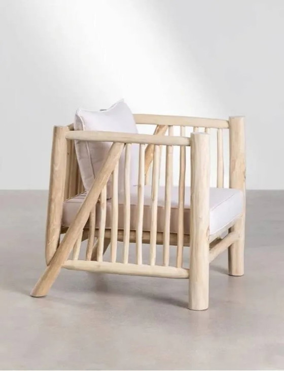Teak wood armchair (photo 2 of 3)