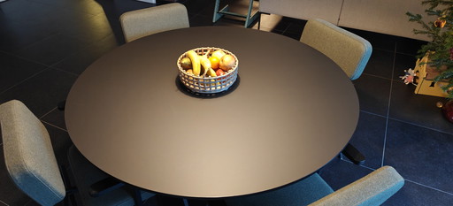 Mesa &Tradition In Between ø130 cm, negra