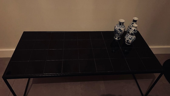 Image 1 of Tavolino da caffè nero smaltato puro