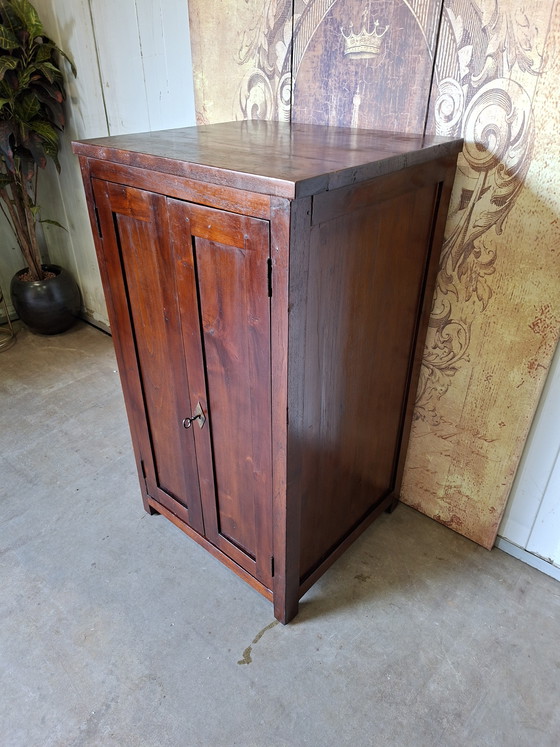 Image 1 of Mobile basso classico, scarpiera, mobile da ingresso, dimensioni: 60x45 cm e 106 cm di altezza.