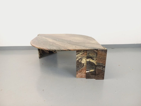 Image 1 of Vintage marmeren salontafel uit de jaren 70.