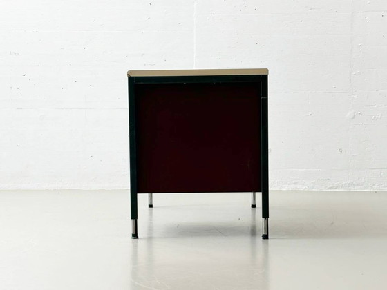 Image 1 of Bigla Schreibtisch aus Stahlrohr mit Metallkorpus, 1970er Jahre