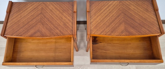 Image 1 of Minimalistische Art Deco nachtkastjes