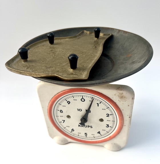 Image 1 of Salvamanteles de latón de mediados de siglo – Gato – Años 70