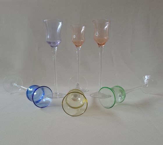 Image 1 of Vintage gekleurde likeurglazen, 6 stuks