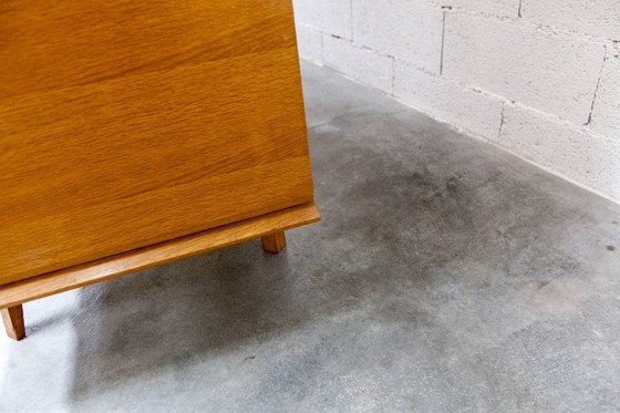 Image 1 of Französischer Kleiderschrank mit geschwungenen Beinen, 3 Türen, 1 Spiegel (27 x 130 cm) und 1 Schublade