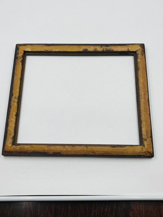Image 1 of Vintage donkerhouten guillochelijst 33x28