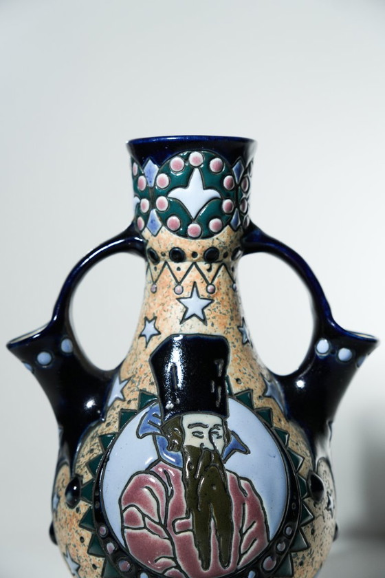 Antique Amphora Czechoslovakia Vase Dignitary Portrait Double Handles Art Deco – Ceramic (photo 2 of 16)